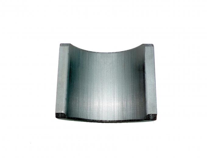 Temperatura de trabajo de los imanes -80~150℃ de la ferrita del ARCO del motor de la rueda de ardilla